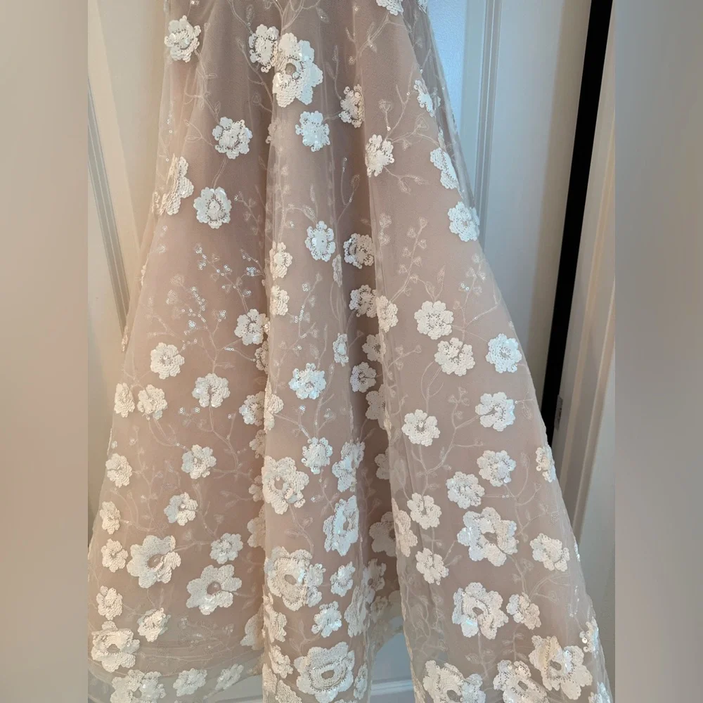 NWOT BRONX AND BANCO Mademoiselle Embroidered White Floral Midi Bridal Dress - Picture 11 of 16